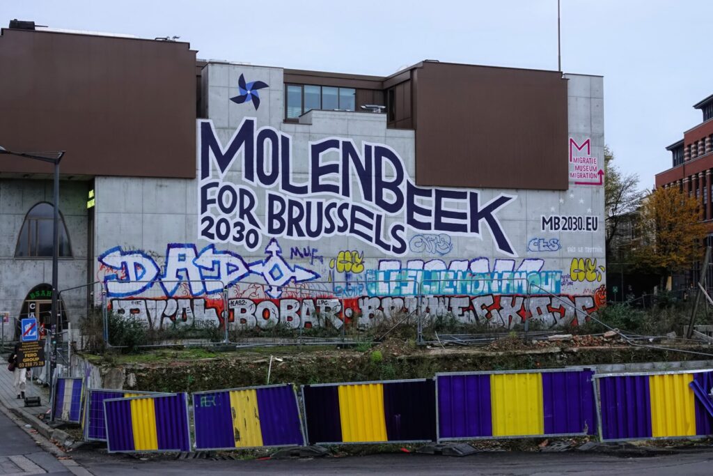 Graffiti Molenbeek, quartier concentré de marocains.